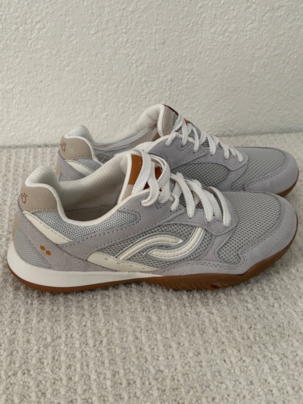 Ryka Women’s Size 5 Light Gray Candor Sneaker workout shoes